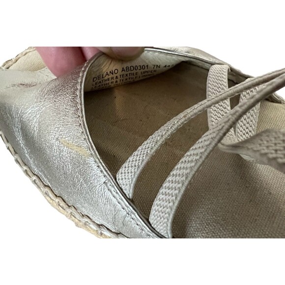 Abeo Biosystems Delano Espadrille Women's Size 7N Gold Leather Wedge Sandals - Picture 13 of 14